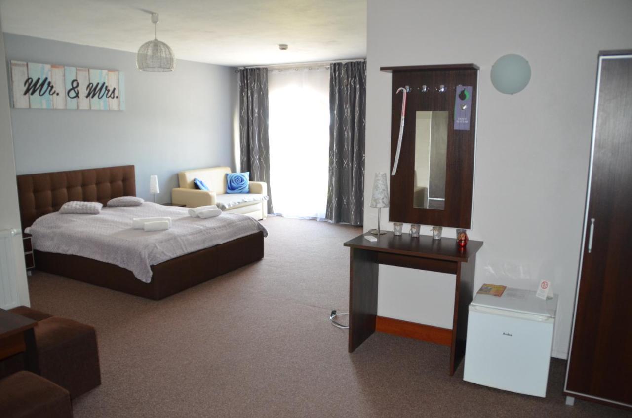 Hotel Tenis Chrząstowice Εξωτερικό φωτογραφία