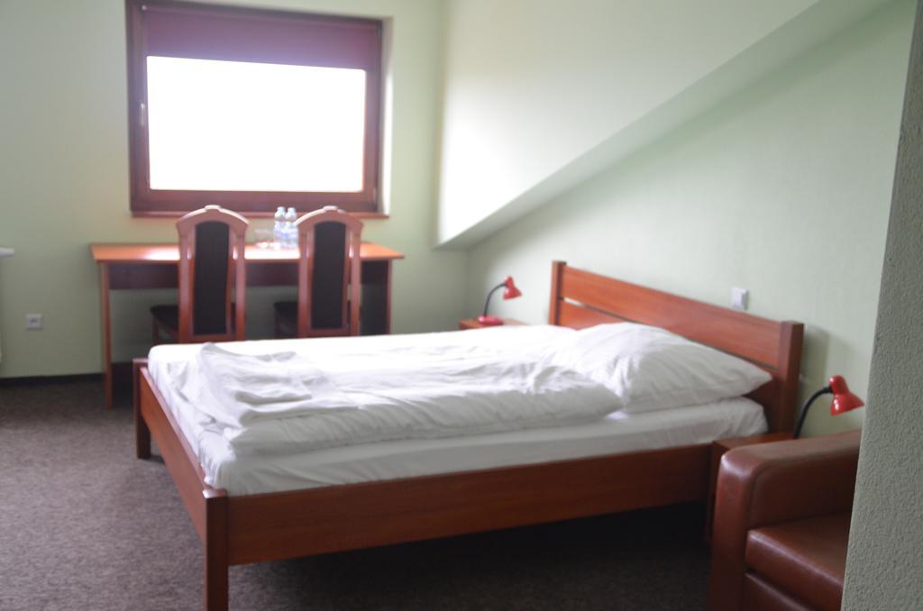 Hotel Tenis Chrząstowice Δωμάτιο φωτογραφία
