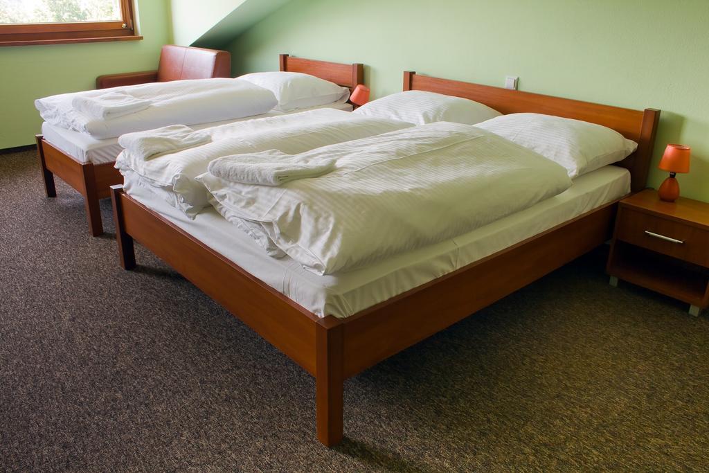 Hotel Tenis Chrząstowice Εξωτερικό φωτογραφία